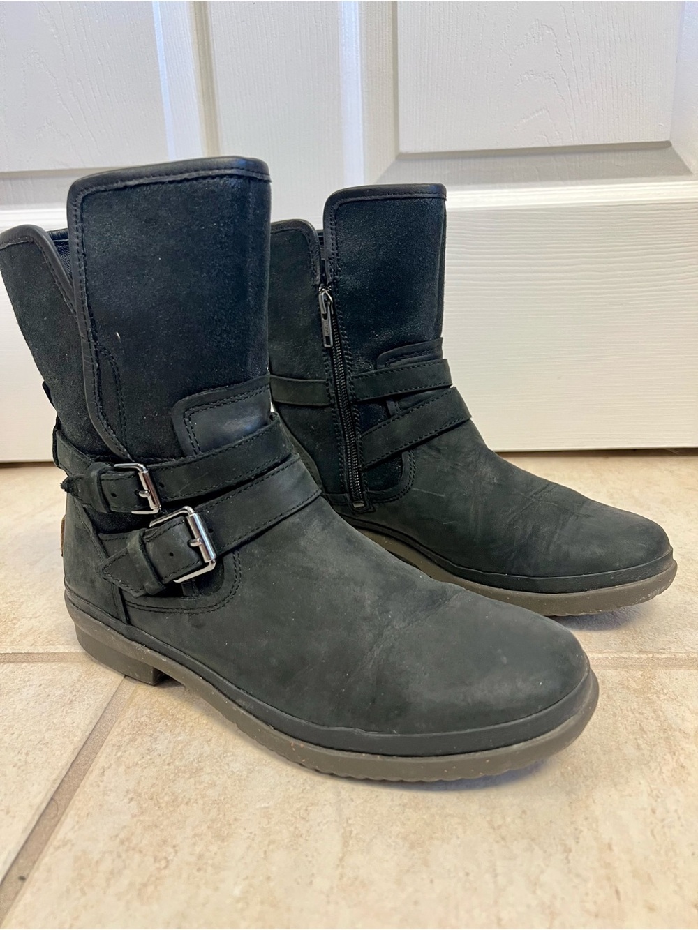 black leather UGG Simmens waterproof boots double buckle strap western size 8M